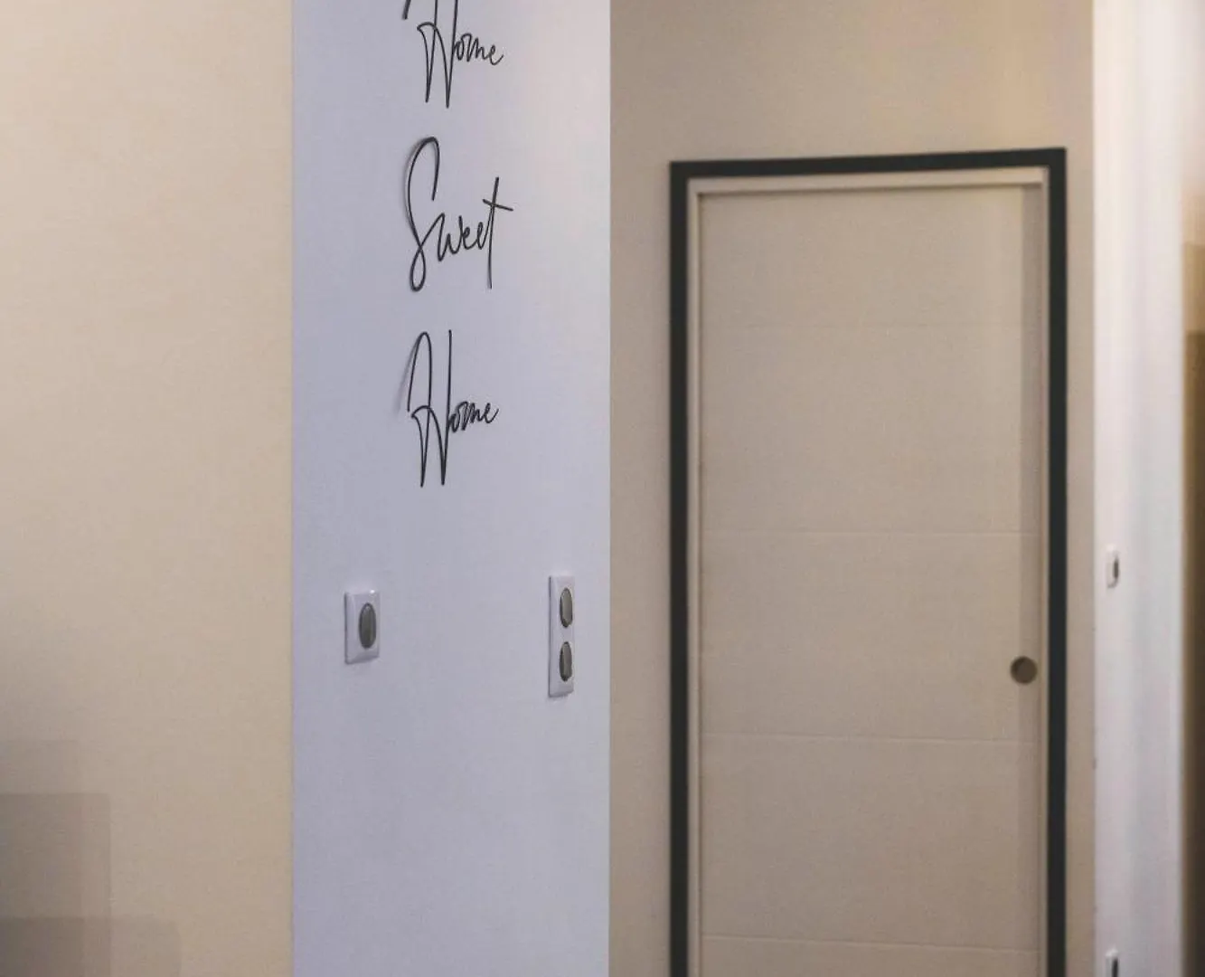 Souplex Chic Et Cosy Familles Et Pros, Roanne Apartment