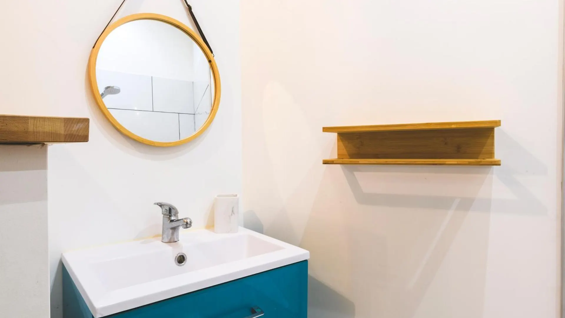 Souplex Chic Et Cosy Familles Et Pros, Roanne Apartment