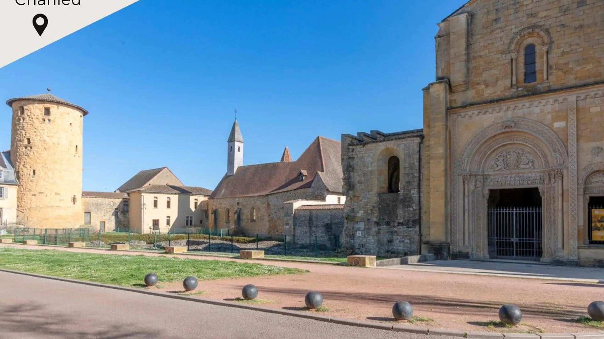Souplex Chic Et Cosy Familles Et Pros, Roanne Apartment