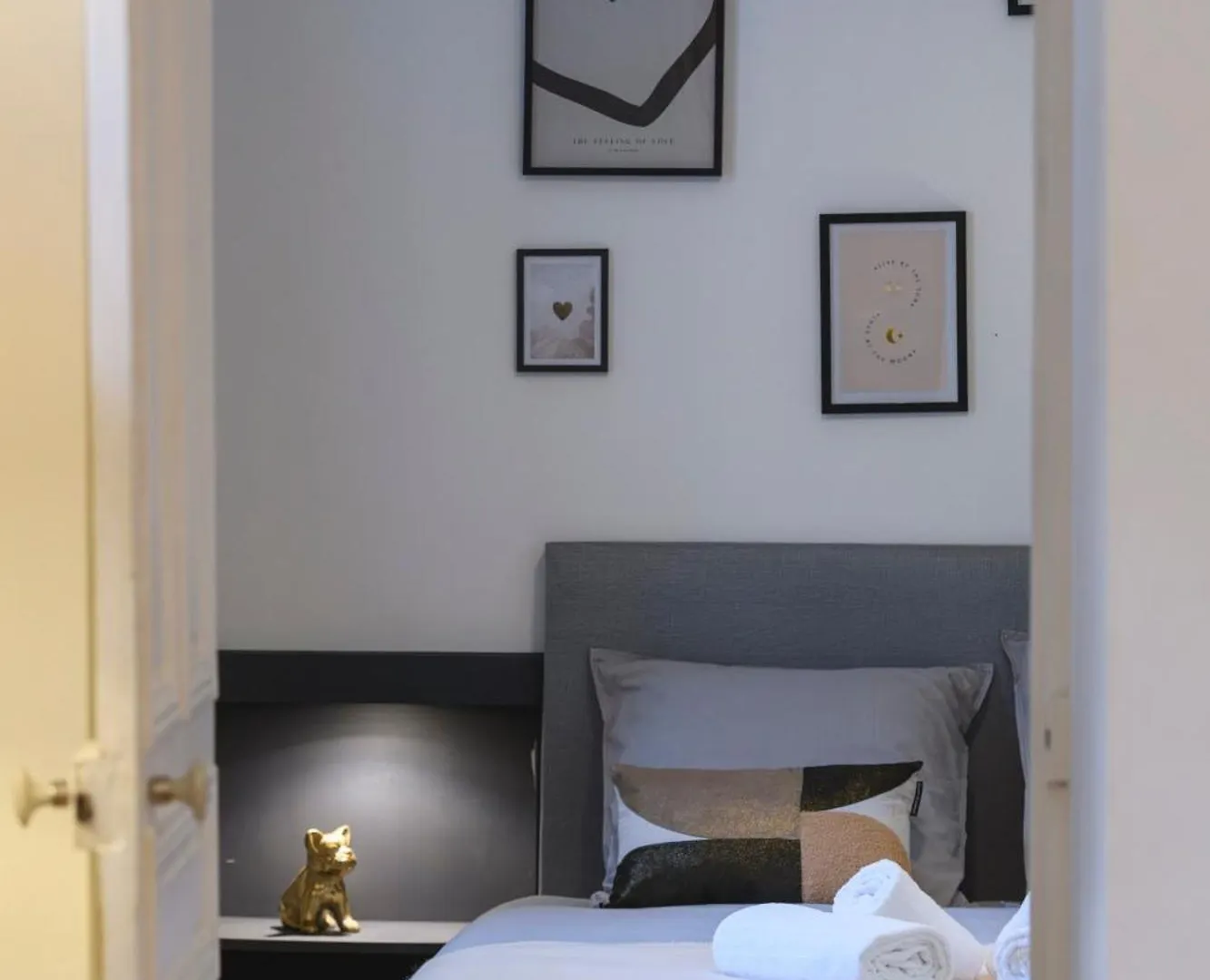 Souplex Chic Et Cosy Familles Et Pros, Roanne Apartment 0*,