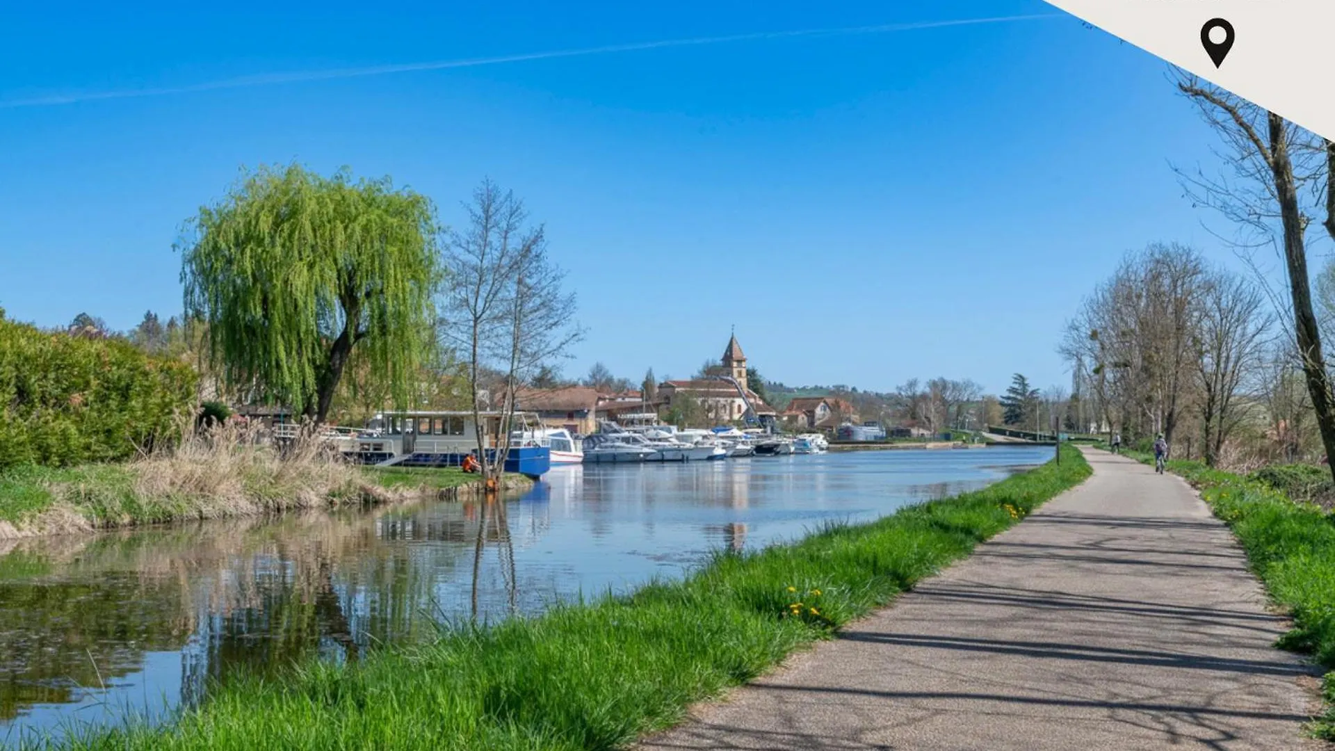 Souplex Chic Et Cosy Familles Et Pros, Roanne Apartment